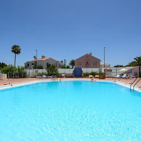 Sol Y Playa Apartment *